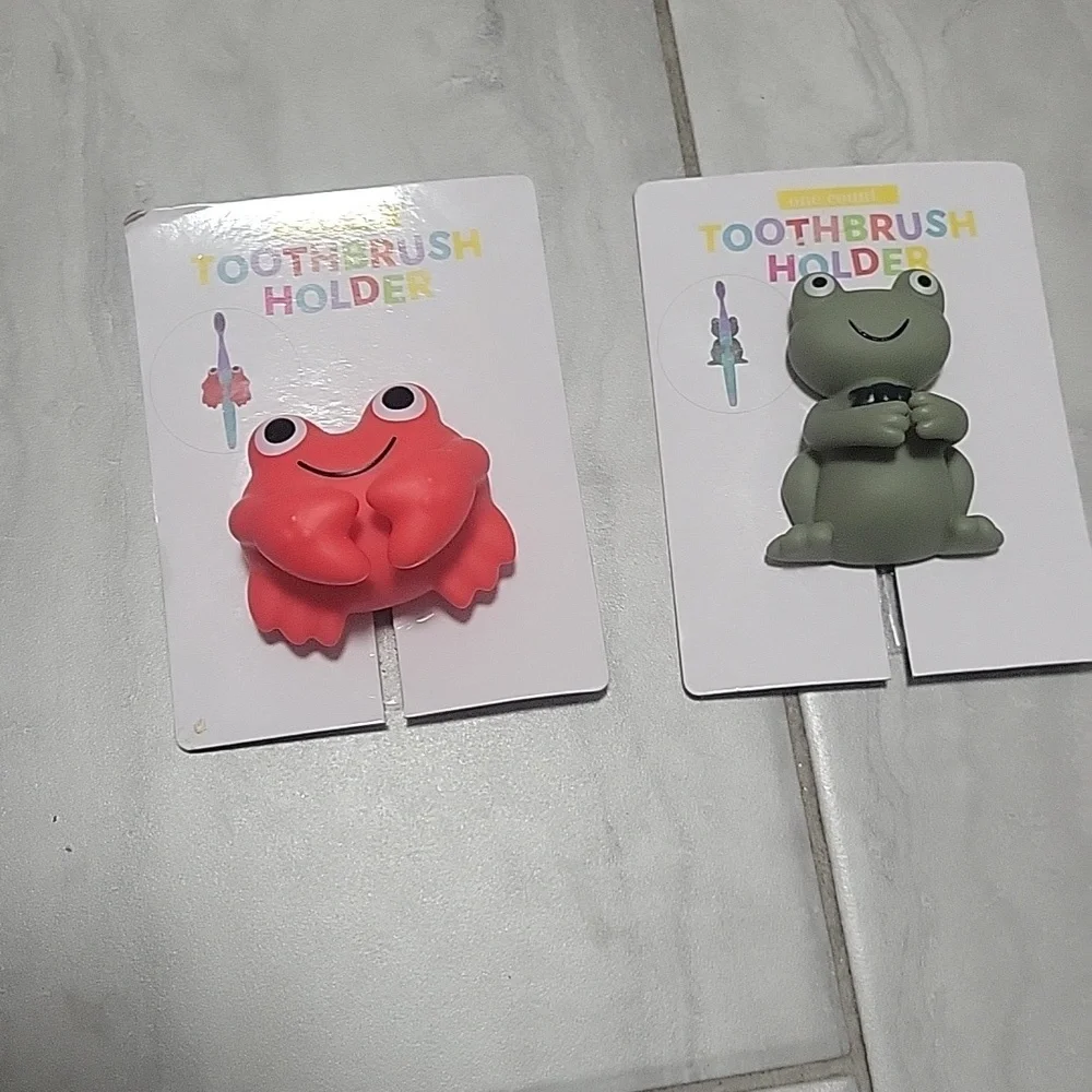 Toothbrush Holder Set - Green and Red